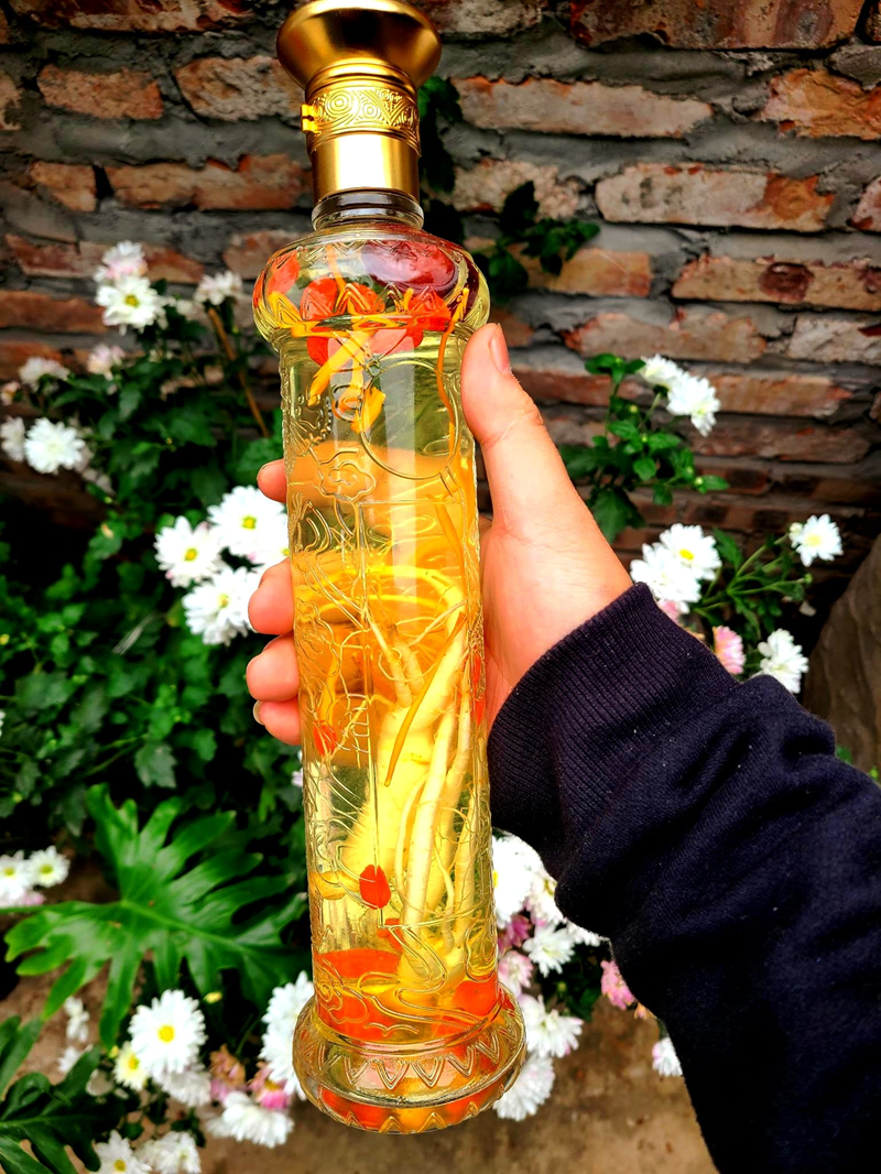 Chai Nhân Sâm 500ml 12 chai rượu nhân sâm 500ml