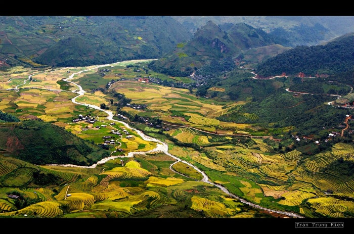 Một lần ghé thăm bản Lìm Mông - Lìm Thái giữa lưng trời