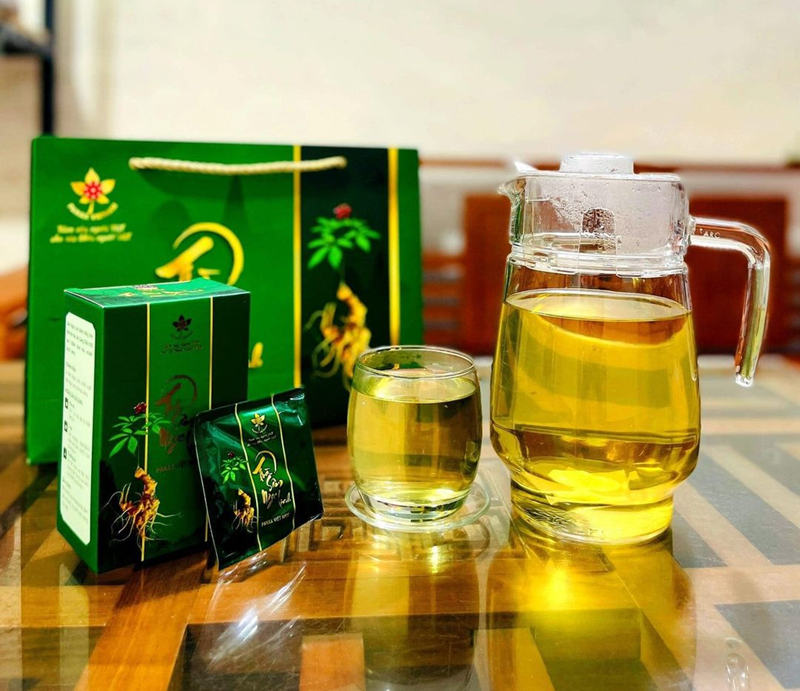 uống trà sâm ngọc linh