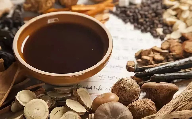 Củ hà thủ ô trị bệnh gì? Cách chế biến củ hả thủ ô để sử dụng tốt nhất 14 Panax Việt Nam